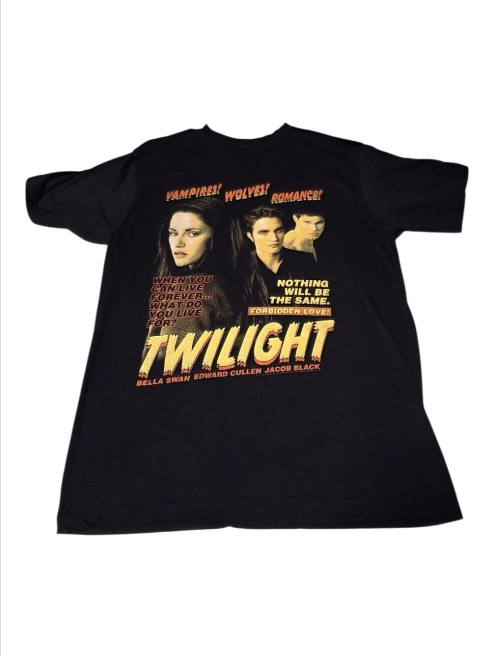 Twilight "Vampires! Wolves! Romance!" Retro Pulp Graphic Tee Large Black NWOT